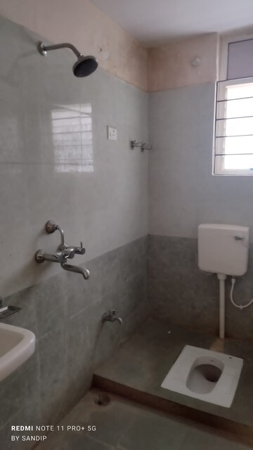 2 BHK Builder Floor For Rent in Kadamkuan