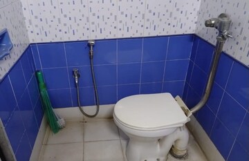 Bathroom in 1.5 BHK Apartment at Lodha Casa Ultima, Chirak Nagar – for Rent
