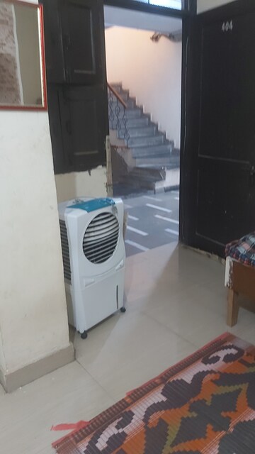 Bedroom in 1 RK Builder Floor at Mayur Vihar – for Rent