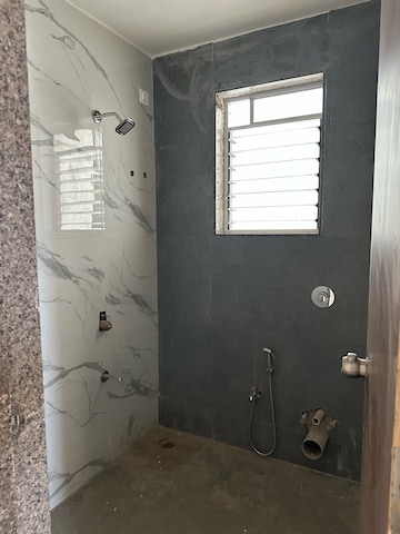 Bathroom in 3 BHK Apartment at Kranti Chowk – for Sale