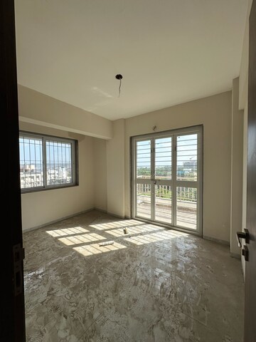 Room in 3 BHK Apartment at Kranti Chowk – for Sale