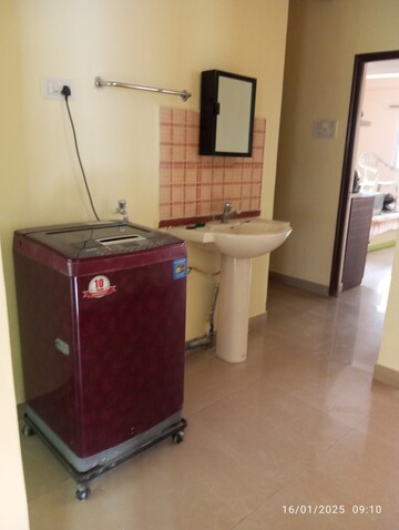 Master Bedroom in 2 BHK Apartment at Prashant Society, Paud Road – for Rent