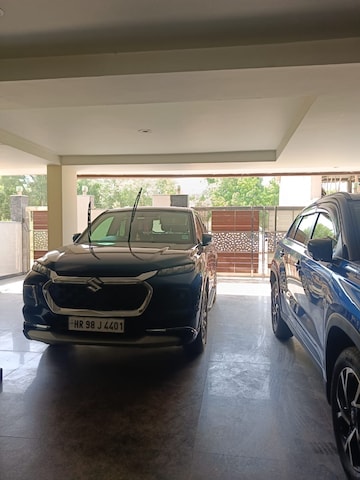 Parking in 3 BHK Builder Floor at SS Southend Floors, South City 2 – for Rent