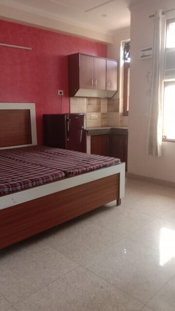 Bedroom in 1 RK Builder Floor at Rzone Land Plot, Sector 48 – for Rent