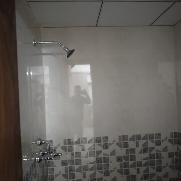 Bathroom in 3.5 BHK Apartment at SKA Divya Towers, Sector 16 Greater Noida – for Rent