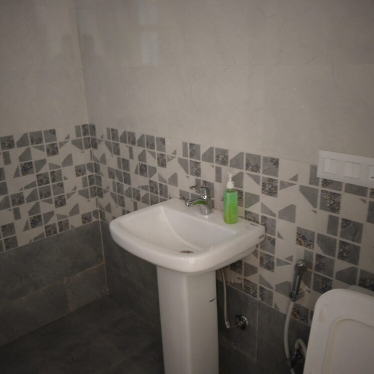 Master Bedroom, mahagun-mywoods 2.5 Bedroom 1290 Sq.Ft. Apartment In Sector 16c Greater Noida Greater Noida 8826558