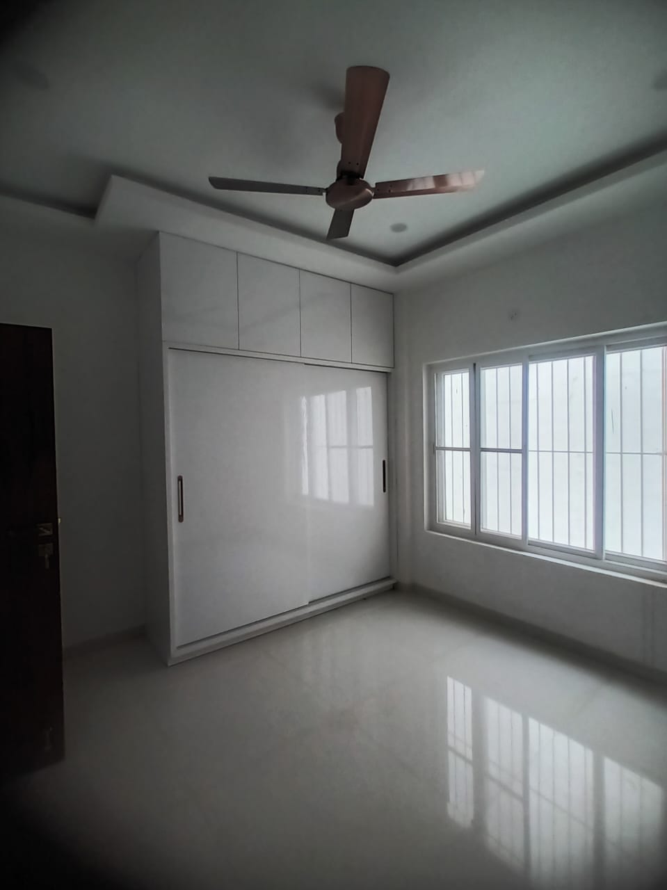 4 BHK + Servant Room Villa For Rent in TMR Orchids