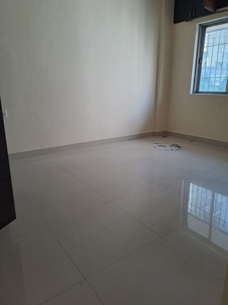 Room, happy-valley 2 Bedroom 1050 Sq.Ft. Apartment In Manpada Thane 8826618
