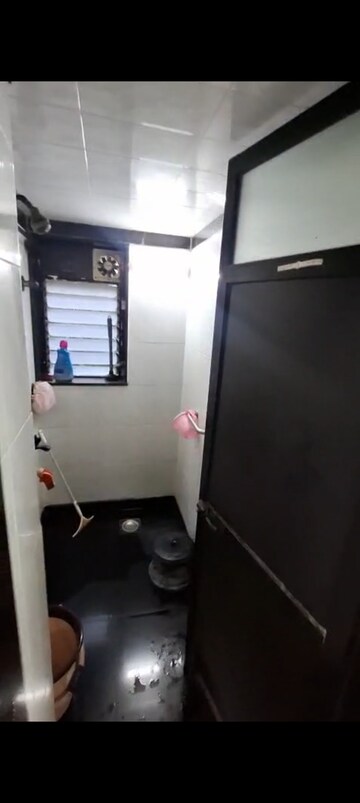 Master Bedroom in 2 BHK Apartment at Sapna CHS Ghatkoper West, Ghatkopar West – for Rent