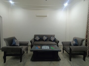 Living Room in 3 BHK Apartment at Shree Ganesh Apartments Gurgaon, Sector 31 – for Rent