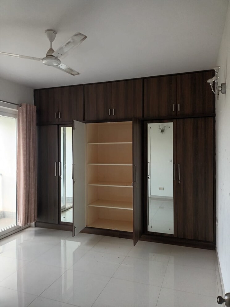 Room, in-land-edilon 3 Bedroom 2277 Sq.Ft. Apartment In Yelahanka New Town Bangalore 8826652