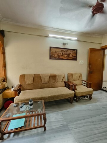 Living Room in 3 BHK Apartment at Windsor Garden Enclave, Vasant Vihar – for Rent
