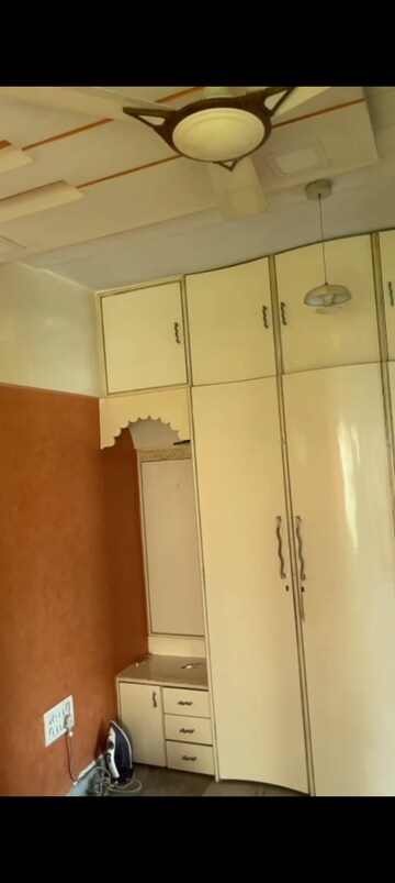 Furnished Amenities in 2 BHK Apartment at Sagar CHS Ghatkopar, Ghatkopar East – for Rent