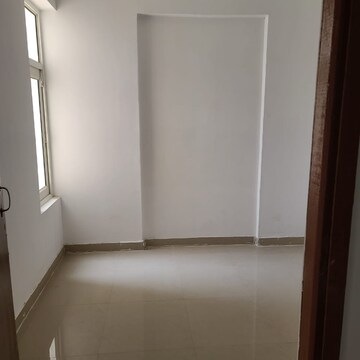 Room in 2 BHK Apartment at AVL 36 Gurgaon, Sector 36a – for Rent