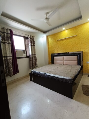 Bedroom in 3 BHK Builder Floor at Jaas Enclave, Chittaranjan Park – for Rent