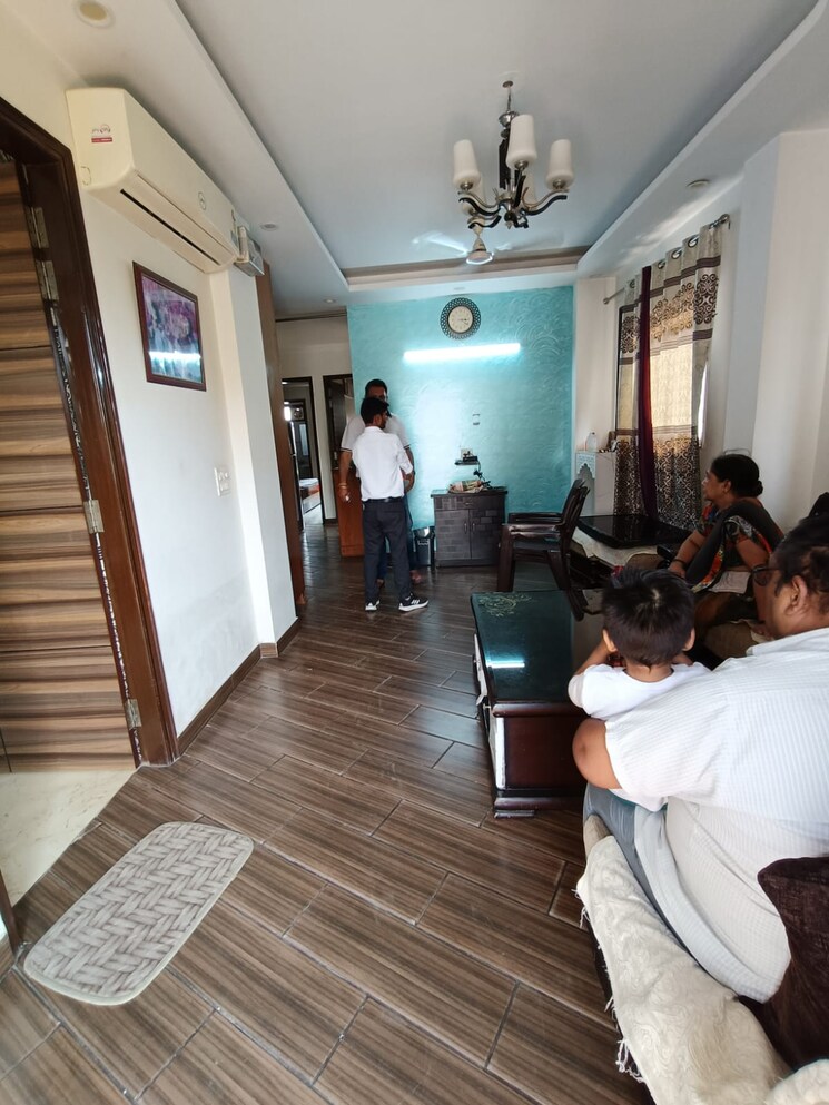 Master Bedroom, jaas-enclave 3 Bedroom 160 Sq.Yd. Builder Floor In Chittaranjan Park Delhi 8826681