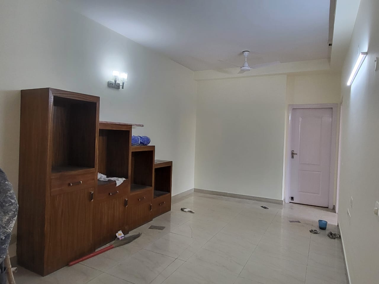 2 BHK Apartment For Rent in Eros Wembley Estate