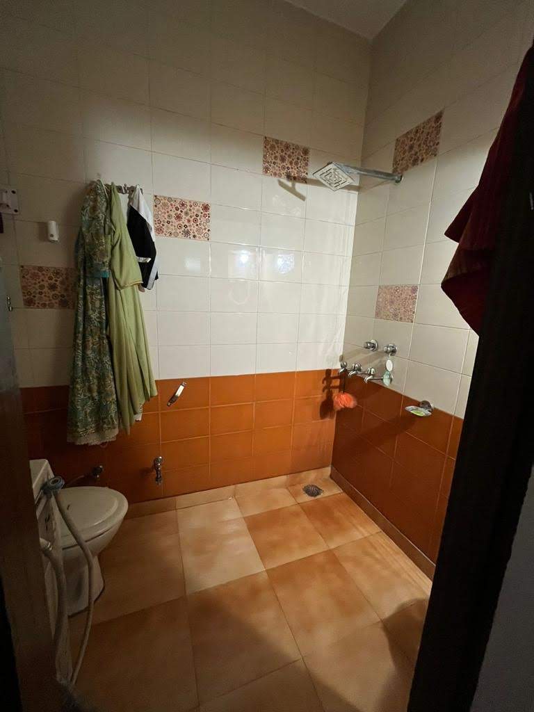 2 BHK Builder Floor For Rent in Rajouri Garden