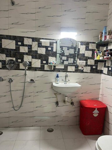 Master Bedroom in 2 BHK Builder Floor at Rajouri Garden – for Rent