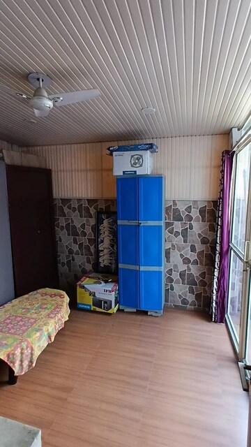 Living Room in 3 BHK Builder Floor at SS Southend Floors, South City 2 – for Rent