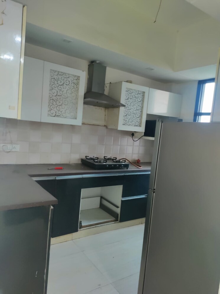 Kitchen, ss-mayfield-gardens 3 Bedroom 1800 Sq.Ft. Builder Floor In Sector 51 Gurgaon 8826712