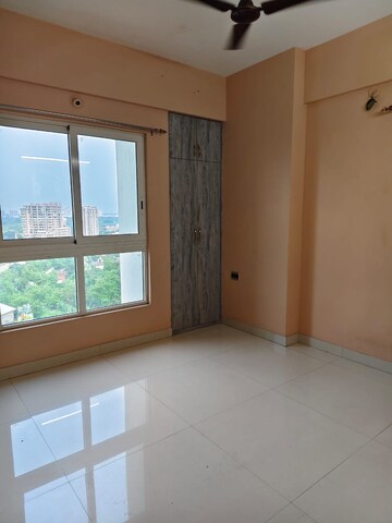 Room in 2 BHK Apartment at Hitech Rajarhat, Rajarhat – for Rent