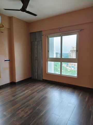 Room in 2 BHK Apartment at Hitech Rajarhat, Rajarhat – for Rent
