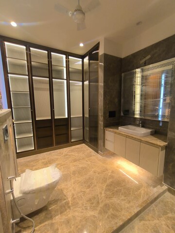 Room in 3 BHK Builder Floor at East of Kailash Block-B RWA, East Of Kailash – for Rent