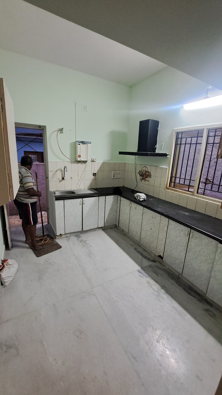 undefined, indiranagar 3 Bedroom 2400 Sq.Ft. Independent House In Indiranagar Bangalore 8826758