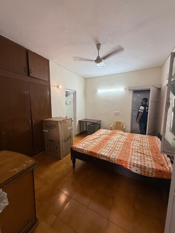 Bedroom in 1 BHK Apartment at Kalkaji – for Rent