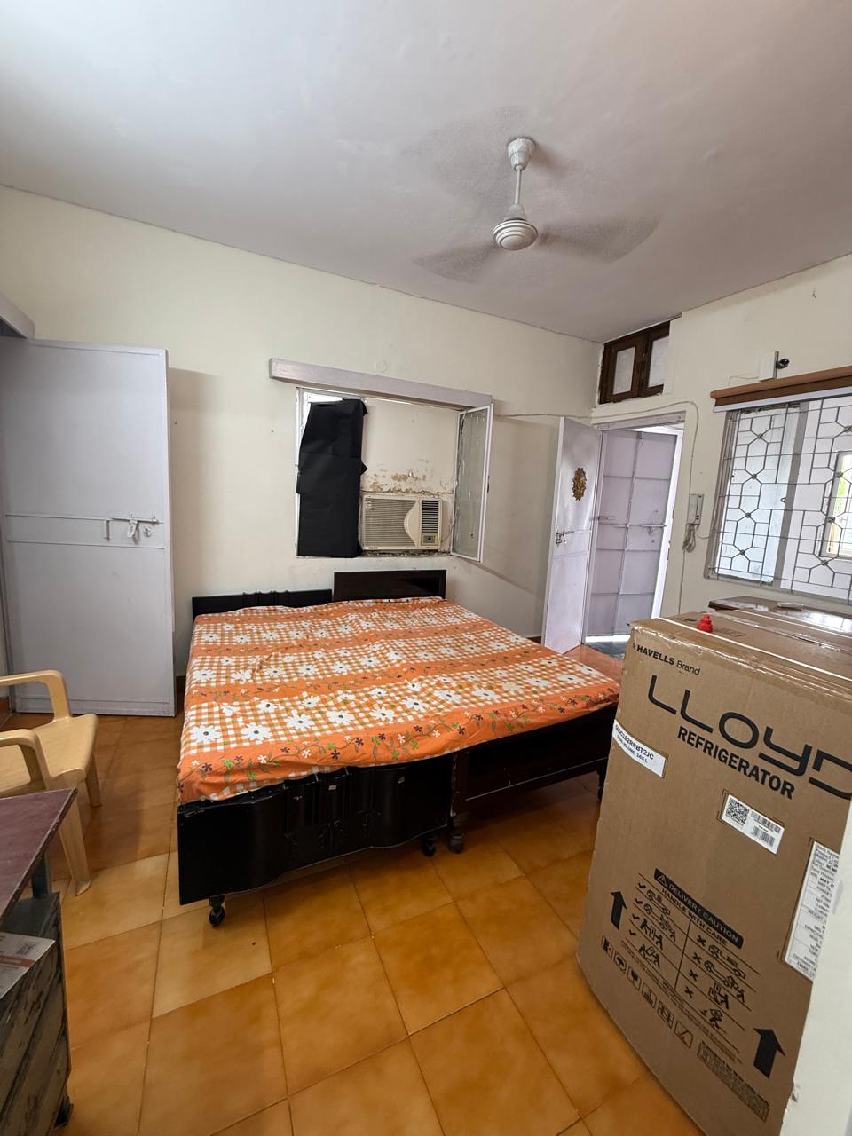 1 BHK + Extra Room Apartment For Rent in Kalkaji