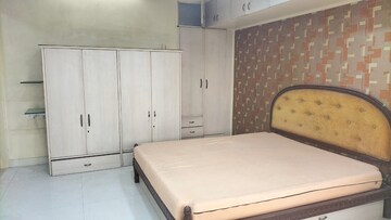 Bedroom in 4 BHK Apartment at Transcon Auris Ivorine, Andheri West – for Rent