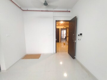 Room in 1 BHK Apartment at Kolte Patil Vaayu, Dahisar West – for Rent