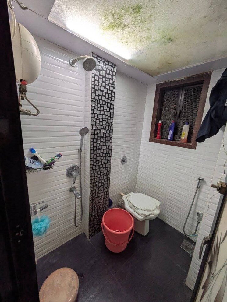 Bathroom, kakad-estate-worli 1 Bedroom 500 Sq.Ft. Apartment In Worli Mumbai 8826768