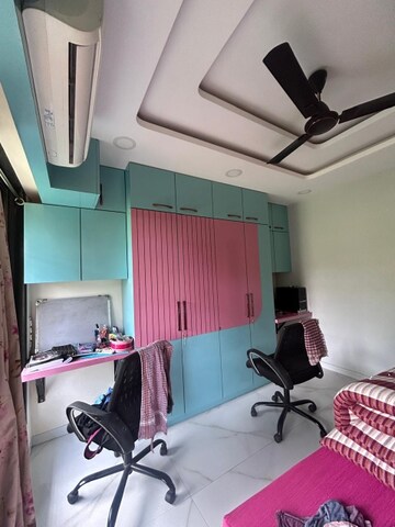 Master Bedroom in 2 BHK Apartment at Leela Cliff CHS, Dahisar West – for Rent