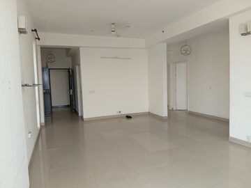 Building Lobby in 3 BHK Builder Floor at Unitech Nirvana Country Cedar Crest, Sector 50 – for Rent