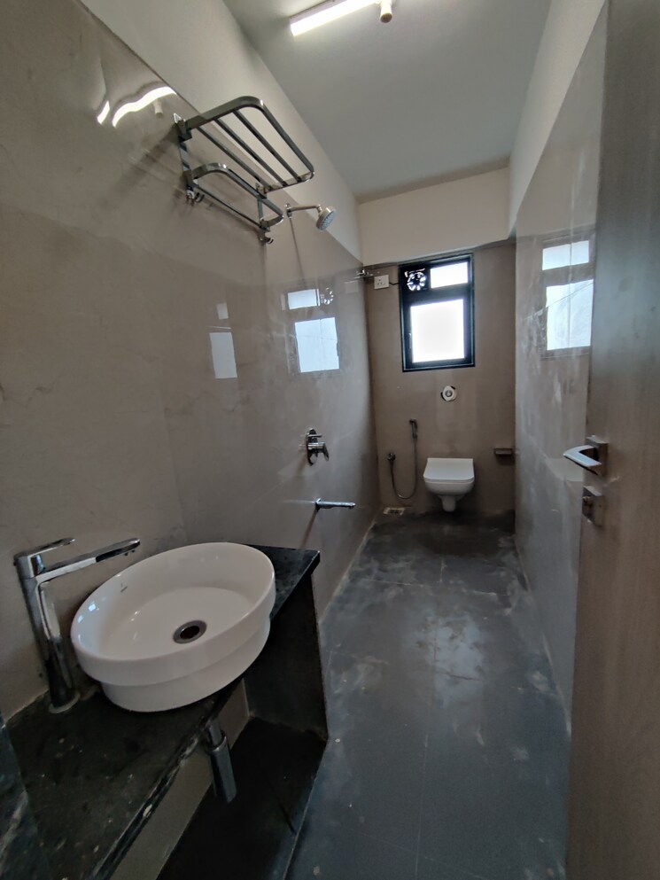 Bathroom, avd-residencia 2 Bedroom 550 Sq.Ft. Apartment In Bandra West Mumbai 8826828