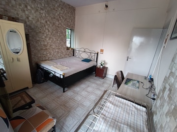Bedroom in 2 BHK Apartment at Ashiana Apartment Bandra, Bandra West – for Rent
