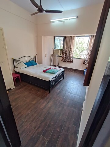 Bedroom in 2 BHK Apartment at Ashiana Apartment Bandra, Bandra West – for Rent