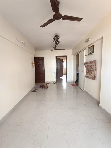 Room in 2 BHK Apartment at Rupali CHS, Malad West – for Rent