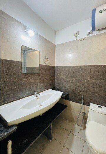 Attached Bathroom in 3.5 BHK Apartment at Clover Highlands, Kondhwa – for Rent