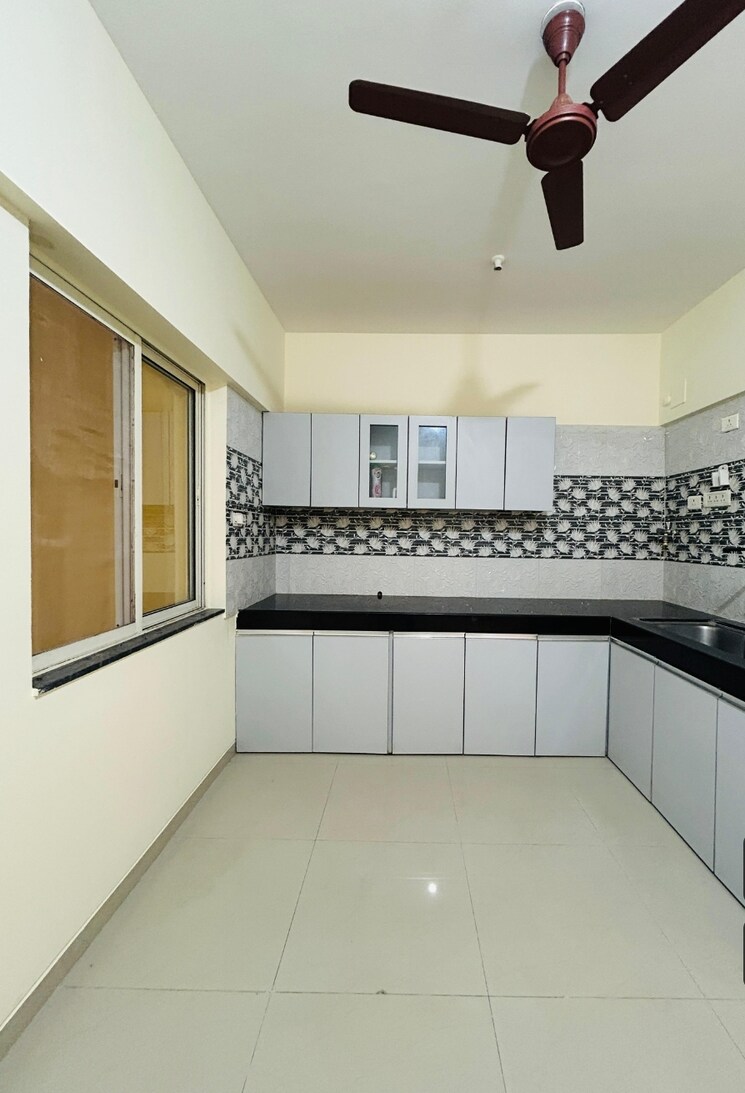 Kitchen, clover-highlands 3.5 Bedroom 1800 Sq.Ft. Apartment In Kondhwa Pune 8826865