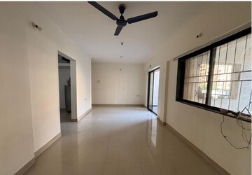 2 BHK Apartment For Rent in Raheja Vistas Phase 3, Mohammadwadi