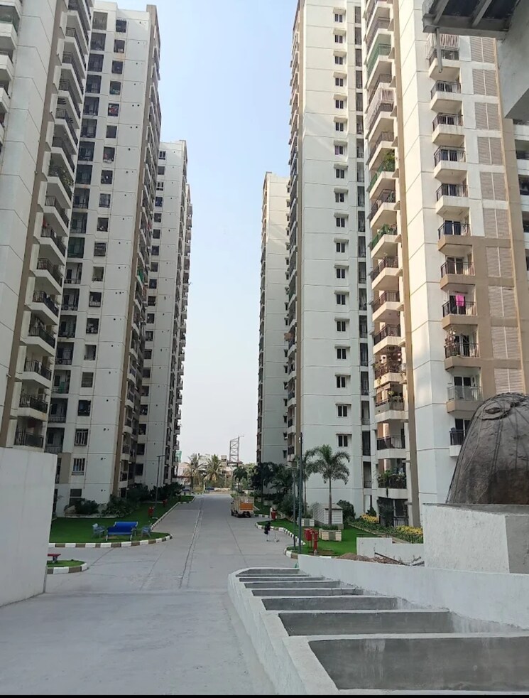 Exterior View, cybercity-rainbow-vistas-rock-gardens 2 Bedroom 1250 Sq.Ft. Apartment In Hi Tech City Hyderabad 8826876