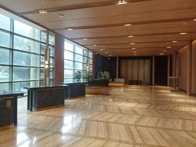 Room, one-lodha-place Commercial Office Space 1500 Sq.Ft. In Lower Parel Mumbai 8826919