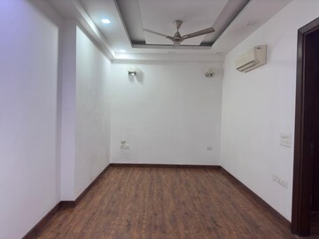 Room in 2 BHK Builder Floor at Palam Vihar – for Rent
