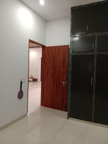 Room in 3 BHK Builder Floor at Huda – for Rent
