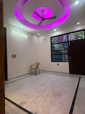 Parking in 3 BHK Builder Floor at Vasundhara Sector 1 – for Sale