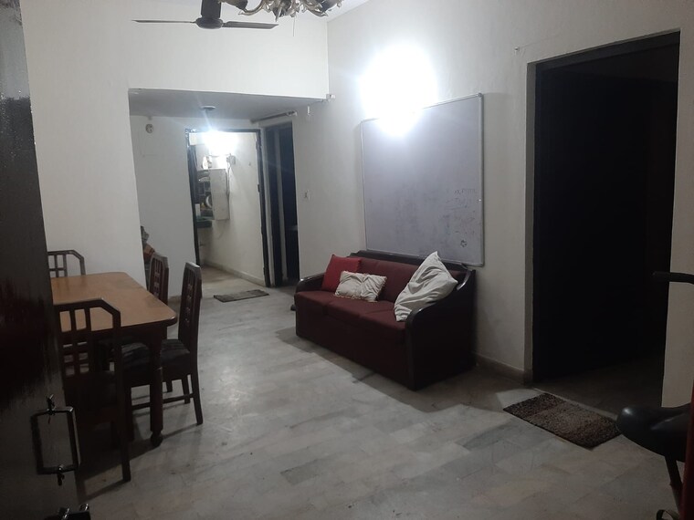 Living Room, rwa-vasundhara-sector-4a 2 Bedroom 850 Sq.Ft. Builder Floor In Vasundhara Sector 4 Ghaziabad 8826959
