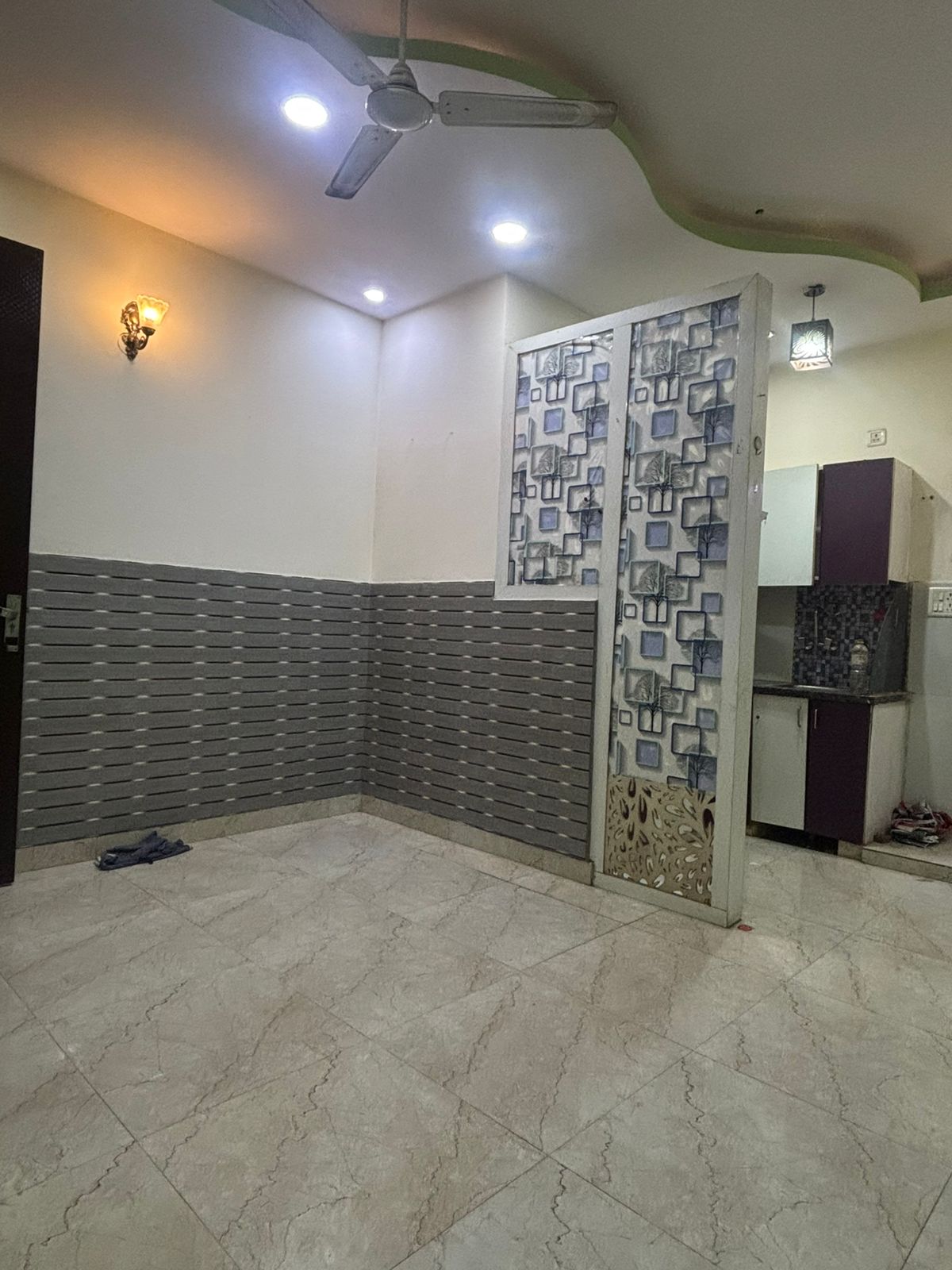 2 BHK 850 Sq.Ft. Builder Floor in RWA Vasundhara Sector 4A